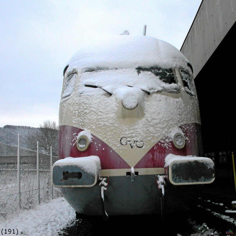 Bahn 191.jpg - Der letzte VT 08-8, der 608 801-7, 2003 bereits im Besitz der GVG aber noch in der TEE-Lackierung.